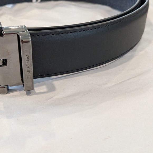 Salvatore Ferragamo Black Leather Belt - Picture 3 of 5